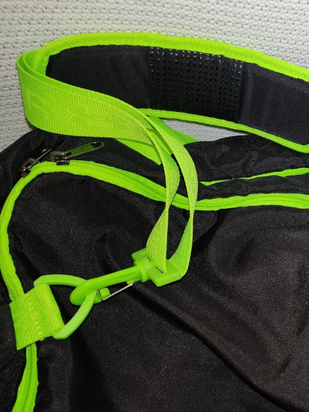 Under Armour Duffel Bag with adjustable strap